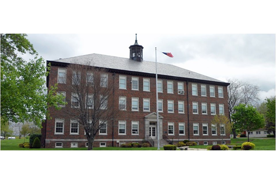 Saint Paul Lutheran High School campus 5