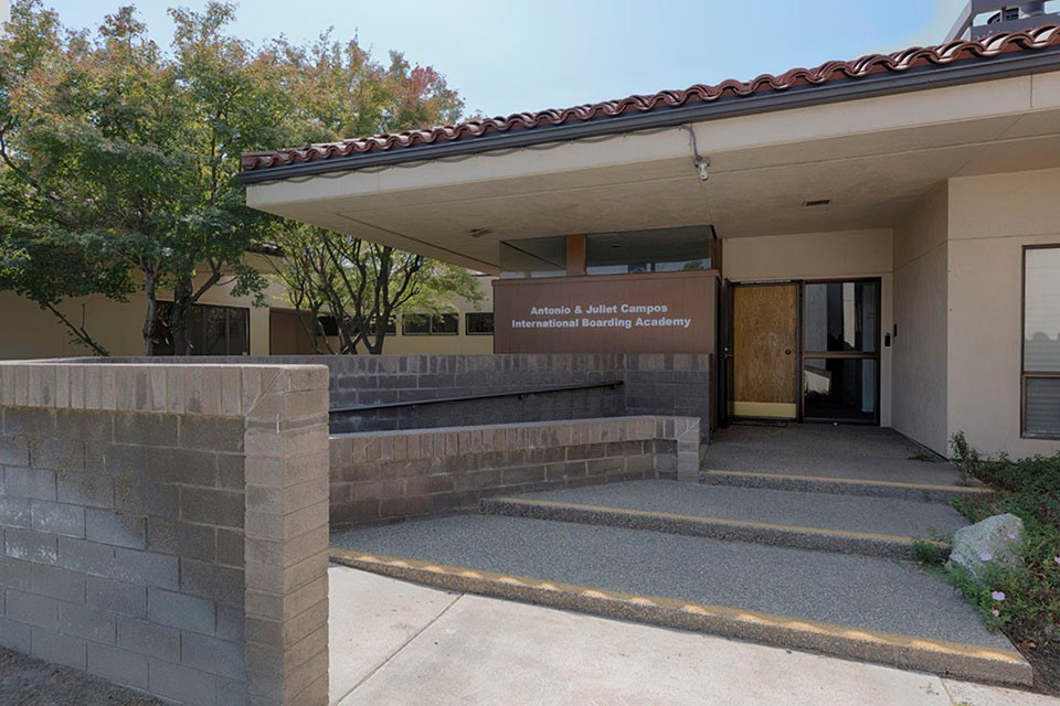 San Joaquin Memorial High School CA campus 1