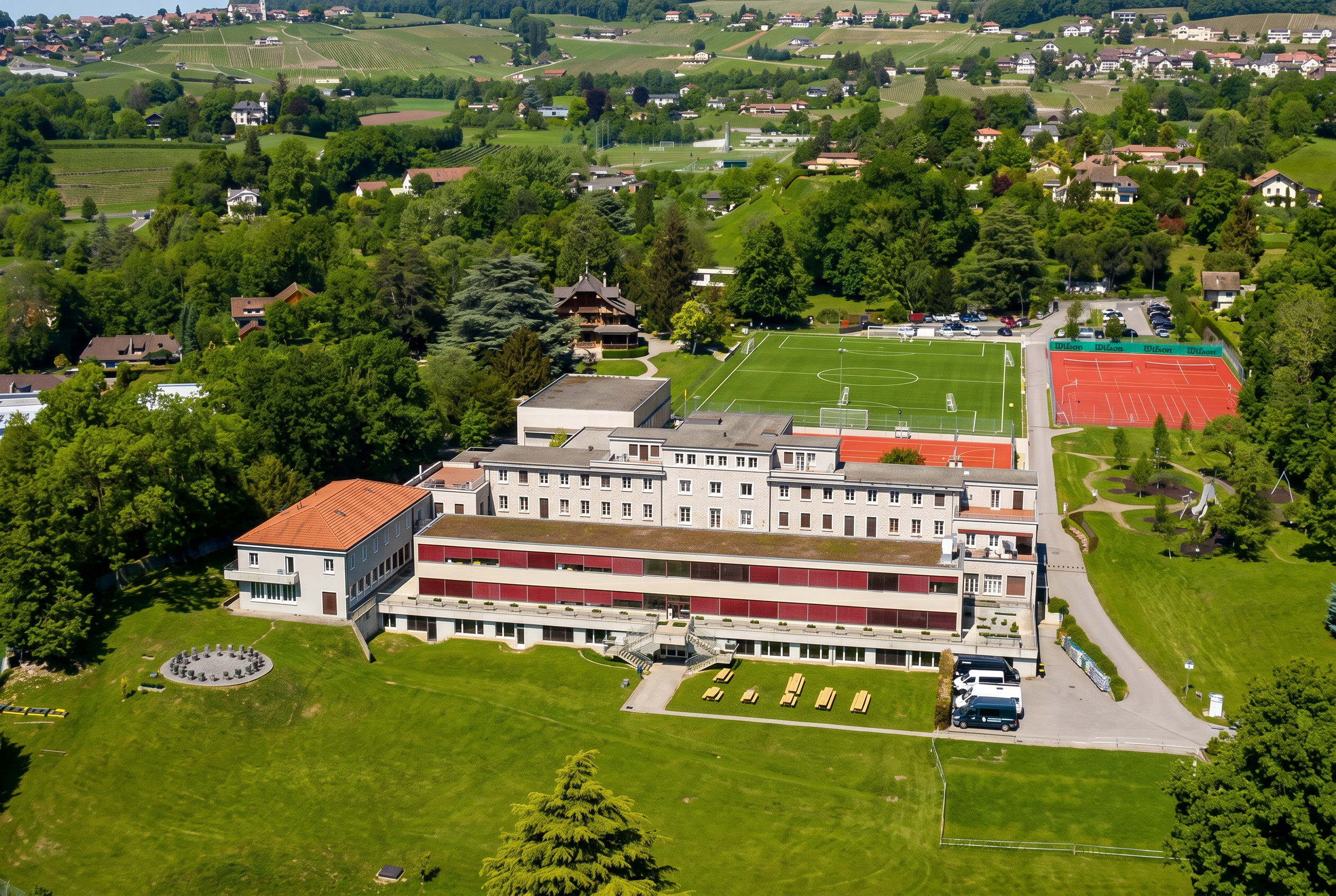 St. George's International School